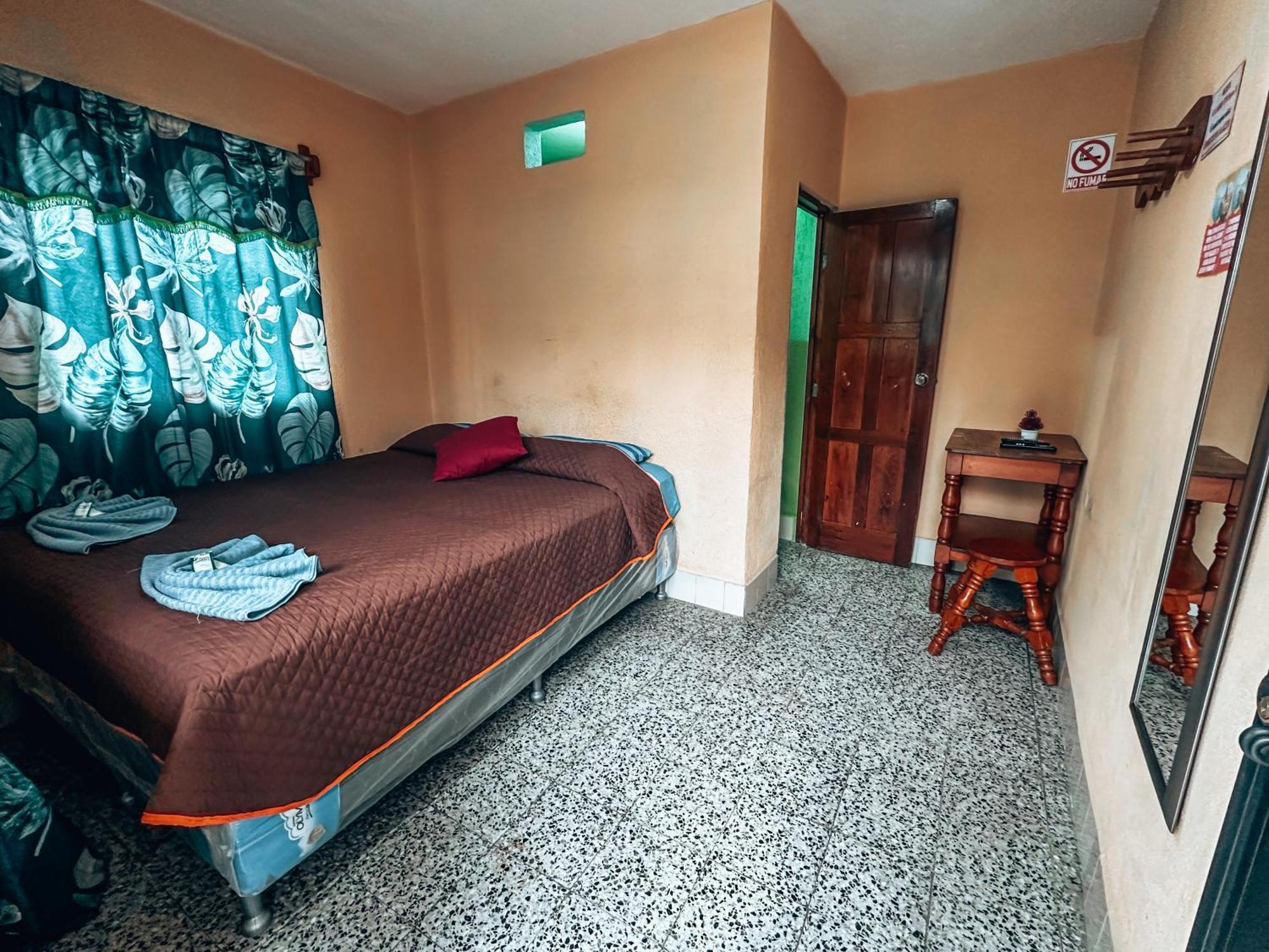 Hostal Sweet Dreams Panajachel Extérieur photo